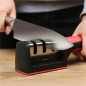 Ascutitor cutite, 3 suporturi, 21,5x 5,5 x 5cm, negru/rosu