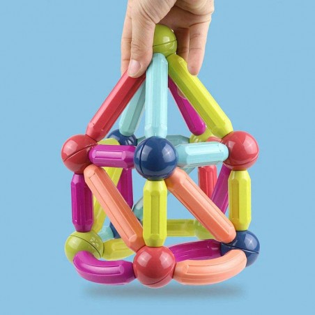 Set magnetic de constructie, joc creativ pentru copii, 66 piese diferite forme si culori