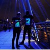 Tricou Glow Fosforescent interactiv, personalizabil cu lumina UV