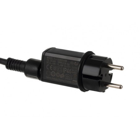 Ghirlanda decorativa cu LED-uri alb calde, IP44, lungime 660 cm, tensiune 220/240V