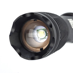 Lanterna tactica LED CREE 10W, 4 moduri iluminare, Zoom, raza 800 m, acumulator