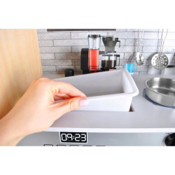 Bucatarie pentru copii, din lemn 80x80.5cm, ustensile, lampa LED, aragaz, cuptor, telefon, chiuveta
