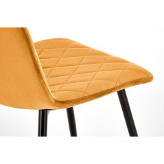 Scaun tapitat living/sufragerie Halmar K525, cadru metal, spatar matlasat, stil clasic, 45x55x89x47cm, catifea, maro