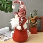 Spiridus de Craciun cu punga decorativa pentru sticle, 55 x 18 x 22 cm, alb, rosu Spiridus de Craciun cu punga decorativa pentru sticle, 55 x 18 x 22 cm, alb, rosu