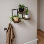 Suport de flori cu 3 polite laminate, raft 17x17 cm, maxim 15 kg, montare perete Suport de flori cu 3 polite laminate, raft 17x17 cm, maxim 15 kg, montare perete