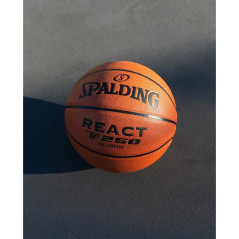 Minge de baschet Spalding TF-250, marime 7, invelis piele