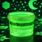 Vopsea glow in the dark fosforescenta, luminescenta, transparenta care lumineaza verde