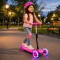 Trotineta copii, pliabila, 3 roti cu lumini multicolore LED, inaltime reglabila, roz Trotineta copii, pliabila, 3 roti cu lumini multicolore LED, inaltime reglabila, roz