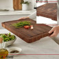 Tocator din lemn masiv de salcam, 43 x 33 x 3 cm, cu canal pentru sucuri si manere, pentru taiere si servire Tocator din lemn masiv de salcam, 43 x 33 x 3 cm, cu canal pentru sucuri si manere, pentru taiere si servire