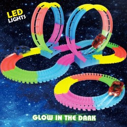 Pista flexibila masinute Magic Tracks, 168 piese fluorescente, LED multicolor
