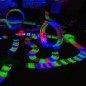 Pista flexibila masinute Magic Tracks, 168 piese fluorescente, LED multicolor Pista flexibila masinute Magic Tracks, 168 piese fluorescente, LED multicolor
