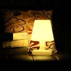 Veioza LED iluminata integral RGBW, telecomanda, 4 moduri iluminare, 25 cm