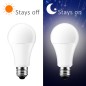 Bec LED cu senzor zi/noapte, putere 10W, forma A60, lumina naturala