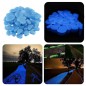 Pietricele fosforescente decorative glow albastre care lumineaza albastru