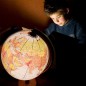 Glob geografic iluminat 32 cm, harta politica, fus orar, suport lemn