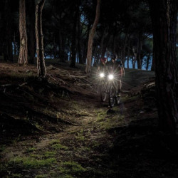 Far bicicleta LED Cree, reincarcabil USB 1300 mAh, 110 lm, IPX4