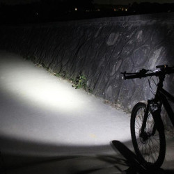 Far LED pentru bicicleta, reincarcabil USB 600 mAh, 4 moduri iluminare, IPX4