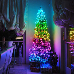Instalatie smart Twinkly 100 LED-uri RGB, control smartphone prin Wi-fi/Bluetooth, 8 m, IP44