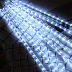 Instalatie curgatoare tip meteori, 288 LED-uri alb rece, IP44, 3.5W, lungime 4.5 m