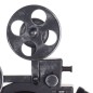 Ceas metal retro, forma camera video cu trepied si 2 role film, dimensiune 30x29x53 cm Ceas metal retro, forma camera video cu trepied si 2 role film, dimensiune 30x29x53 cm