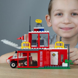 Statie pompieri, 6 ani+, 164 blocuri de constructii