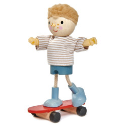 Figurina Edward si Skateboard-ul, membre ajustabile, lemn, 3 ani+