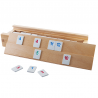 Joc remi cutie lemn, 106 piese din plastic inscriptionate