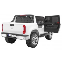 Masinuta electrica Mercedes X-Class, 4 motoare, 2 locuri, roti spuma EVA, alb