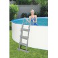 Scara dubla acces piscina, inaltime 107 cm, structura metalica, trepte plastic Scara dubla acces piscina, inaltime 107 cm, structura metalica, trepte plastic