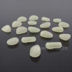 Pietricele fosforescente decorative  glow albe care lumineaza verde