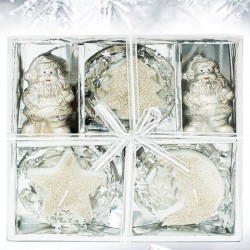 Set cadou lumanari Craciun, culoare argintie, dimensiune cutie 18 x 18 cm