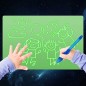 Tabla desenat cu lumina LED, marker roz inclus, litere si cifre, 40,5 x 29 cm Tabla desenat cu lumina LED, marker roz inclus, litere si cifre, 40,5 x 29 cm
