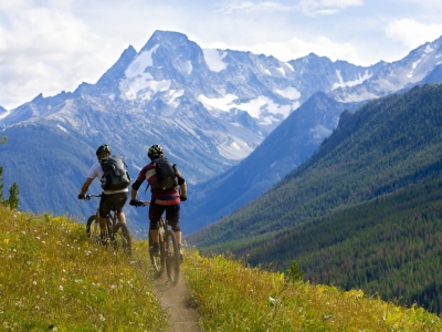 Aventuri pe doua roti – Cum sa te echipezi pentru excursiile cu bicicleta?
